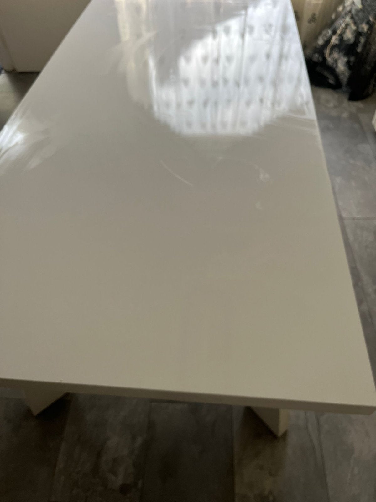 Hoogglans eettafel - Nog in goede staat!, Huis en Inrichting, Tafels | Eettafels, Ophalen, Kunststof, 50 tot 100 cm, Zo goed als nieuw
