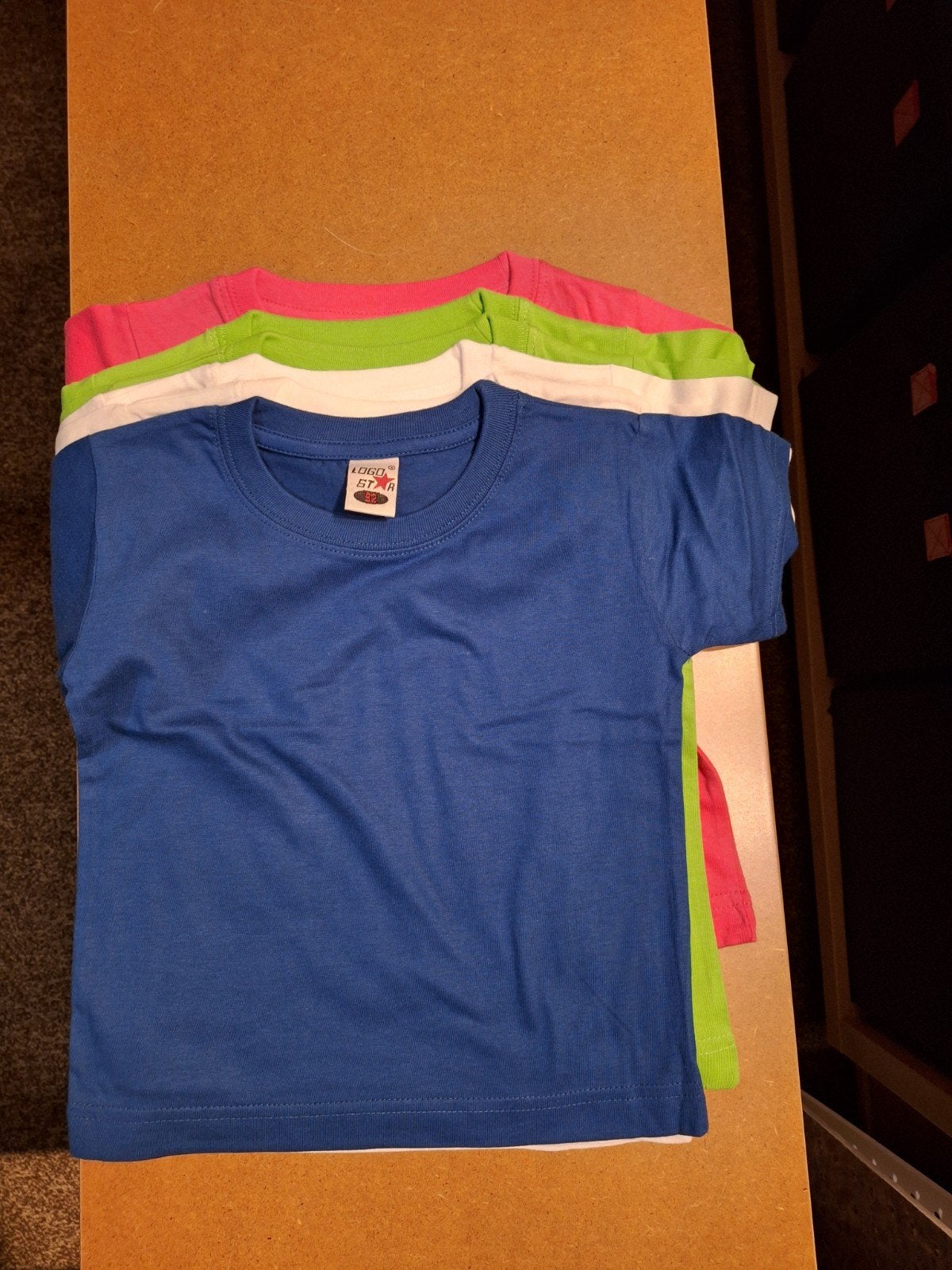 Partij Logostar T-shirts Maat 92 - Nieuw!, Ophalen of Verzenden, Nieuw, Jongen of Meisje, Shirt of Longsleeve