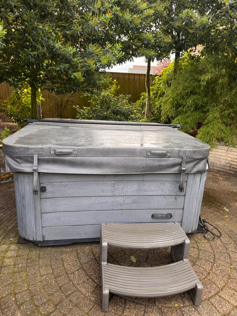 Gebruikte jacuzzi, Tuin en Terras, Ophalen of Verzenden, Gebruikt