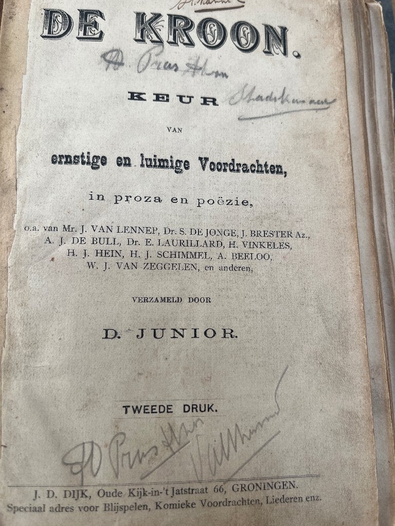 De Kroon, Ophalen