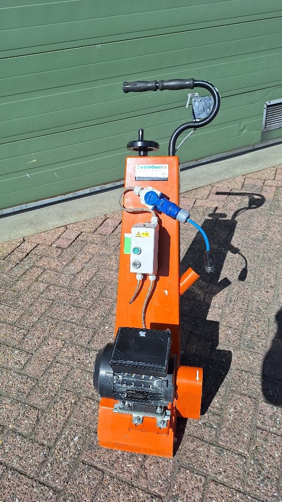 Vloerfreesmachine lamellenfrees 230V Trelawny TFP200, Ophalen, Gebruikt, Lamellenfrees, Industriepark 2a 9351PA Leek