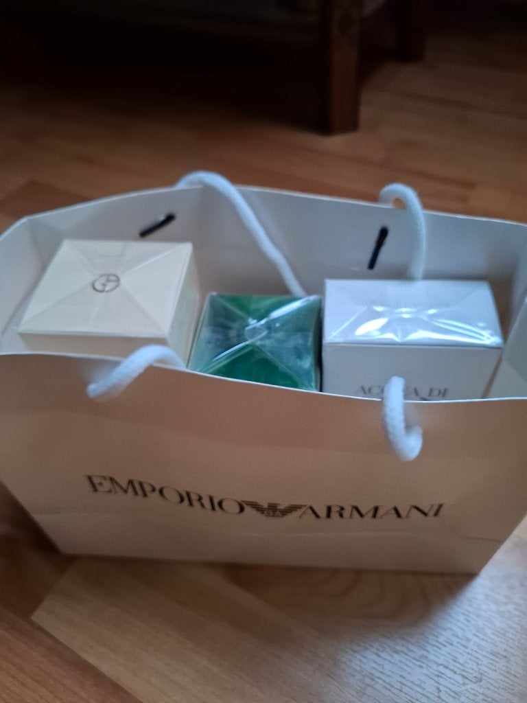 giorgio armai eau de toiletie en parfum, Sieraden, Tassen en Uiterlijk, Uiterlijk | Parfum, Ophalen, Nieuw