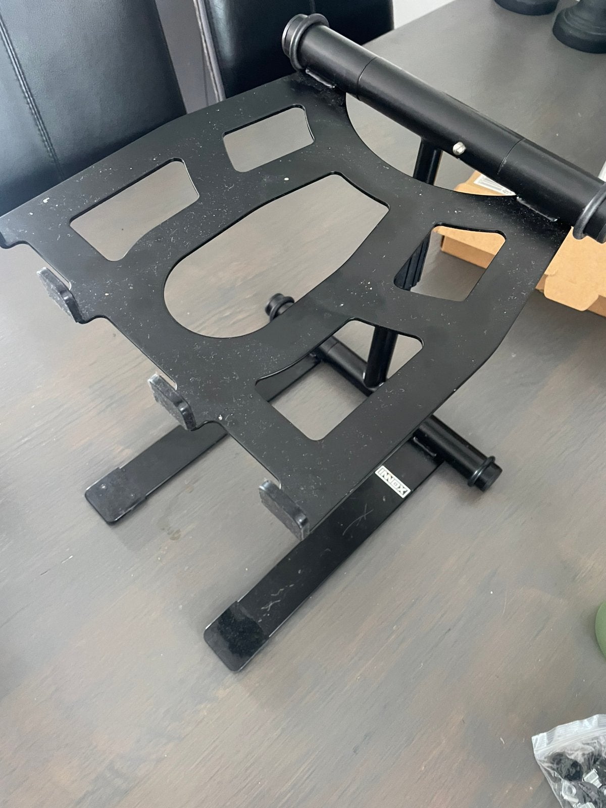 Innox IVA051 Laptop Stand, Ophalen of Verzenden, Zo goed als nieuw, Instrumentstandaard, Overige instrumenten