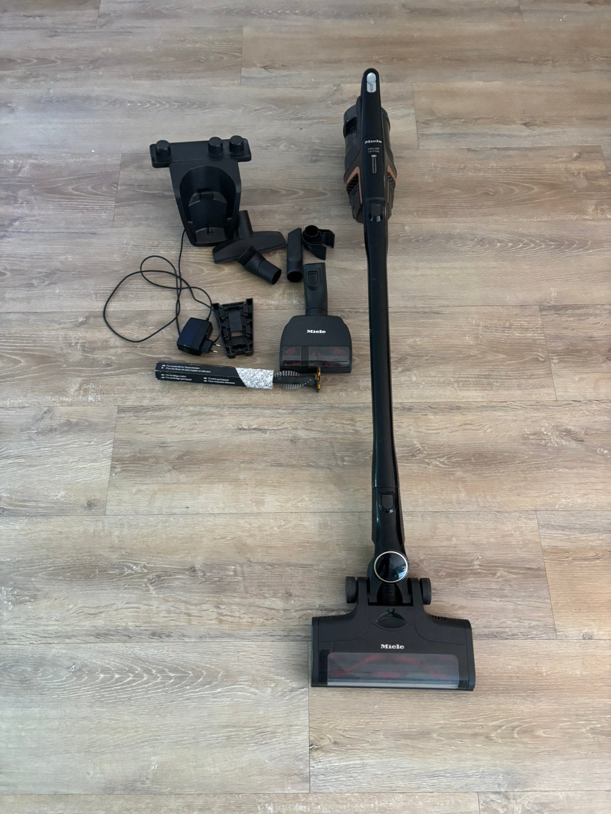 Miele triflex HX2 cat&dog steelstofzuiger., Ophalen, Zo goed als nieuw, Inclusief accessoires, Miele