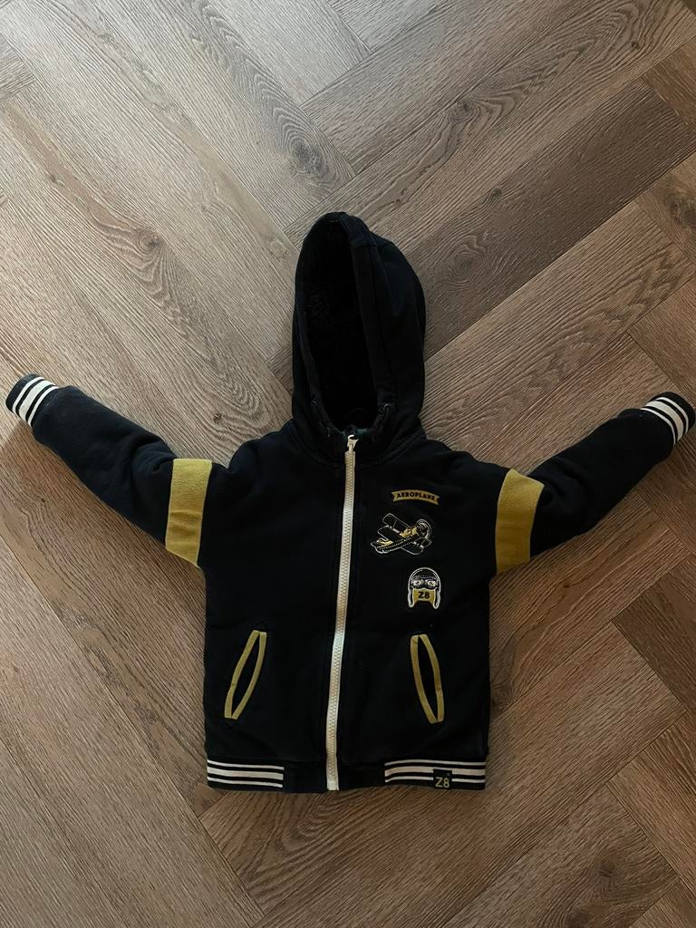 Z8 borgvest Zayn! 92/98, Ophalen of Verzenden, Zo goed als nieuw, Jongen, Trui of Vest