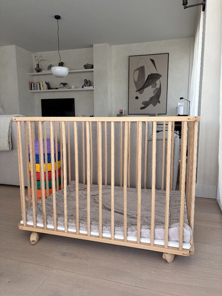 Inklapbare babybox Tigre van Petite Amelie, Kinderen en Baby's, Ophalen, Gebruikt, Rechthoekig, In hoogte verstelbaar