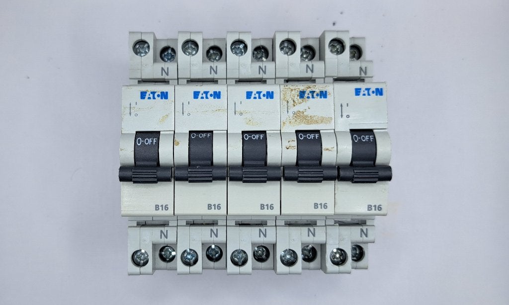 Eaton Groepenkast Automaat AT1NRB16/6 B16 2P (5x), Gebruikt, Onbekend, Ophalen of Verzenden, Eaton