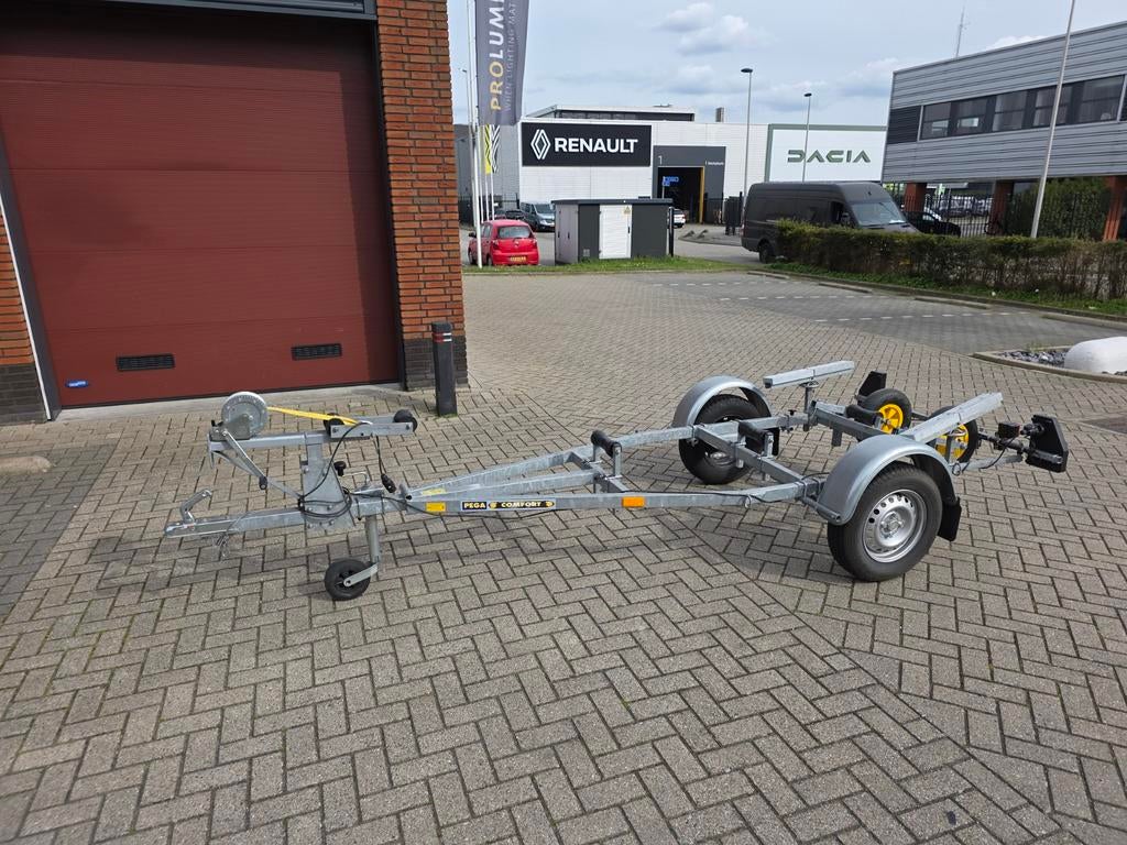 PEGA BOOTTRAILER IN ZÉÉR GOEDE STAAT, Watersport en Boten, Ophalen, Zo goed als nieuw, Minder dan 6 meter, Overige typen