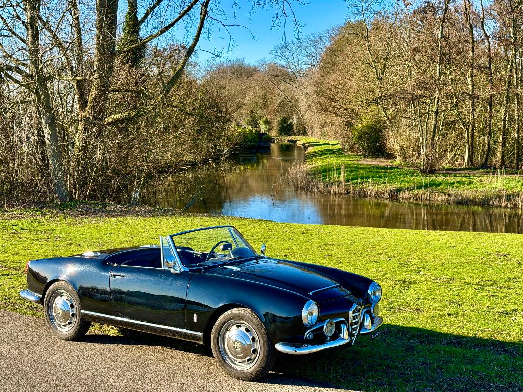 Giulia Spider 1600. Heerlijk rijdend, in erg originele staat, Auto's, Alfa Romeo, Achterwielaandrijving, 4 cilinders, Cabriolet