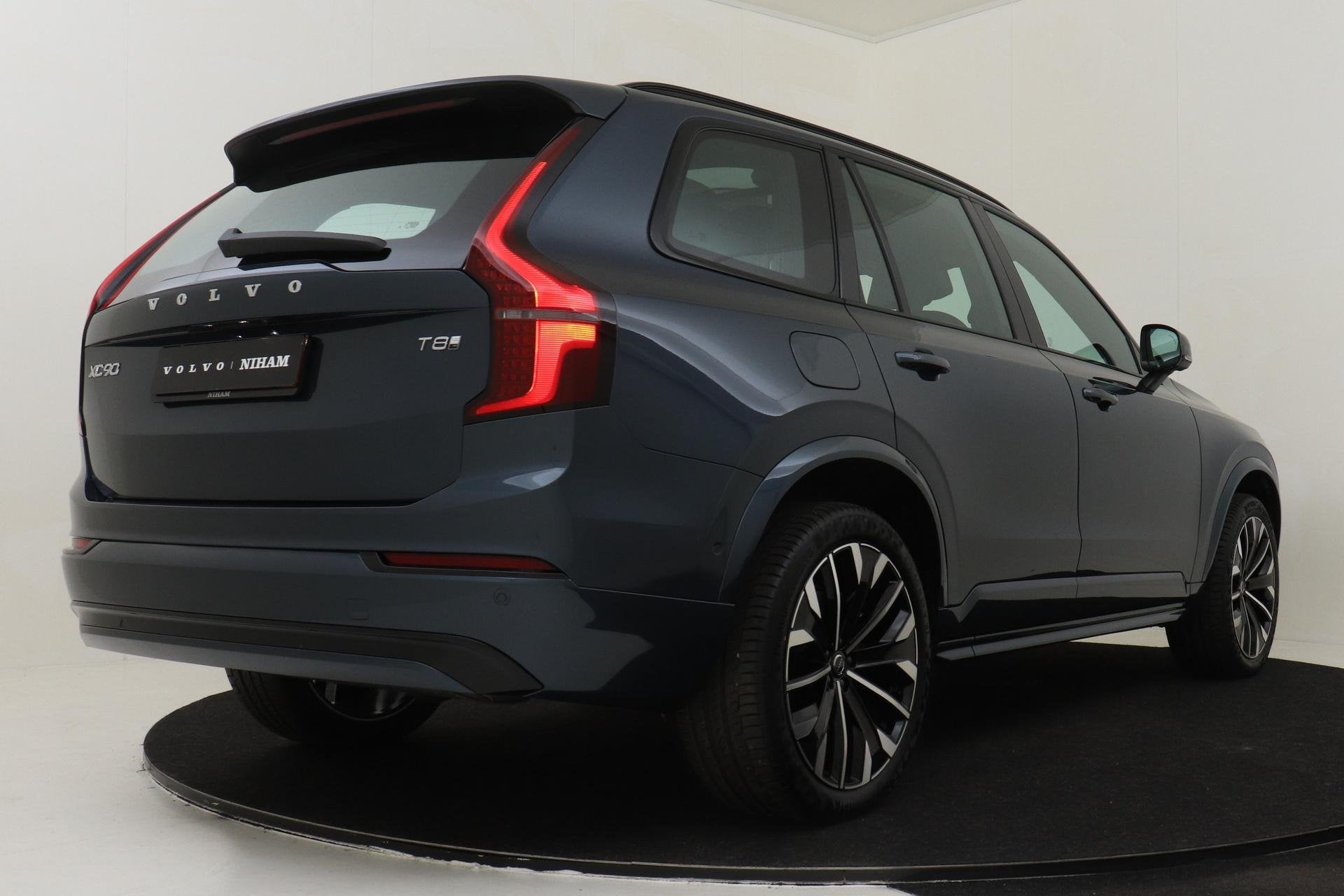 Volvo XC90 II T8 PLUG-IN HYBRID AWD ULTRA DARK -PANO.DAK|HAR, 12 maanden, Stof, Euro 6, 4 cilinders