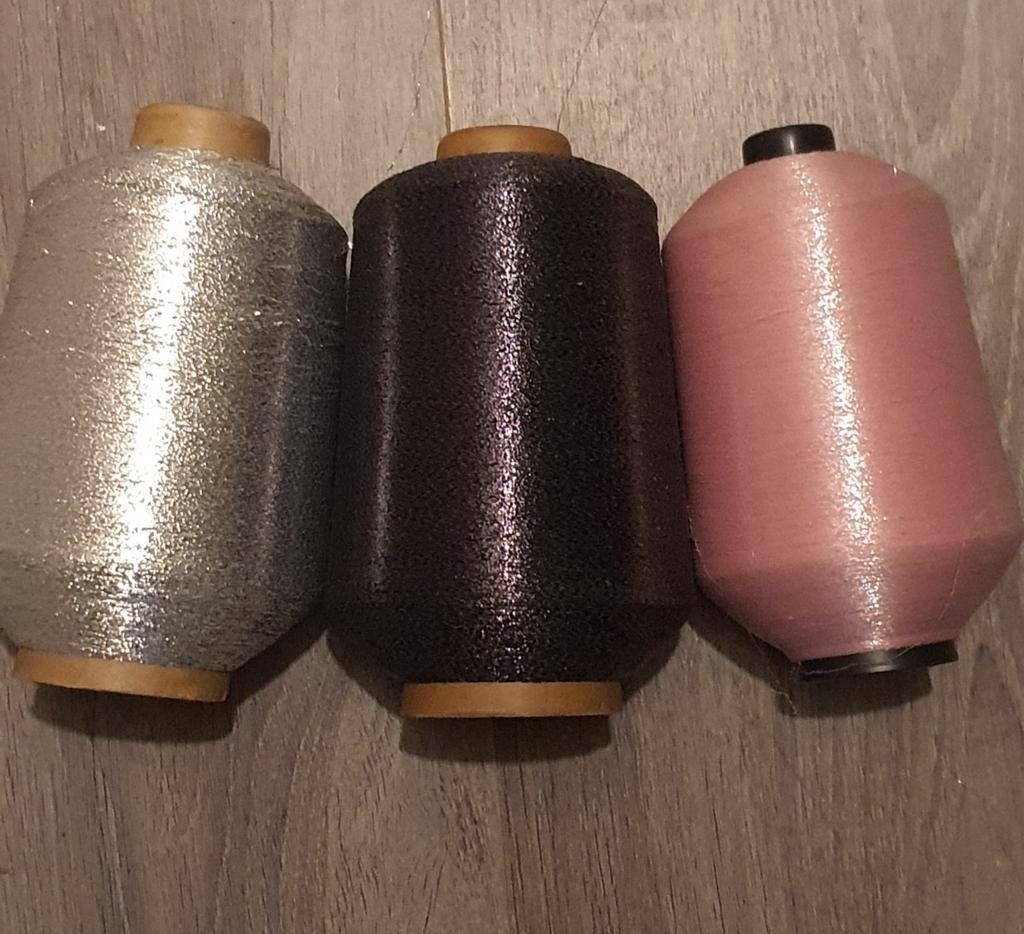 Meer dan 1500gr lurex meeloop garen, Ophalen of Verzenden, Nieuw, Breien of Haken, Wol of Garen