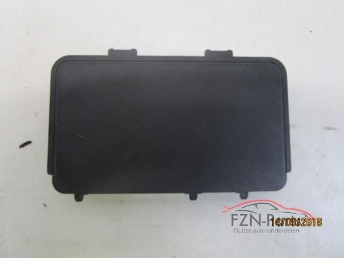 VW Golf Sportsvan Koppelantenne Telefoon (5NA980611), Ophalen of Verzenden
