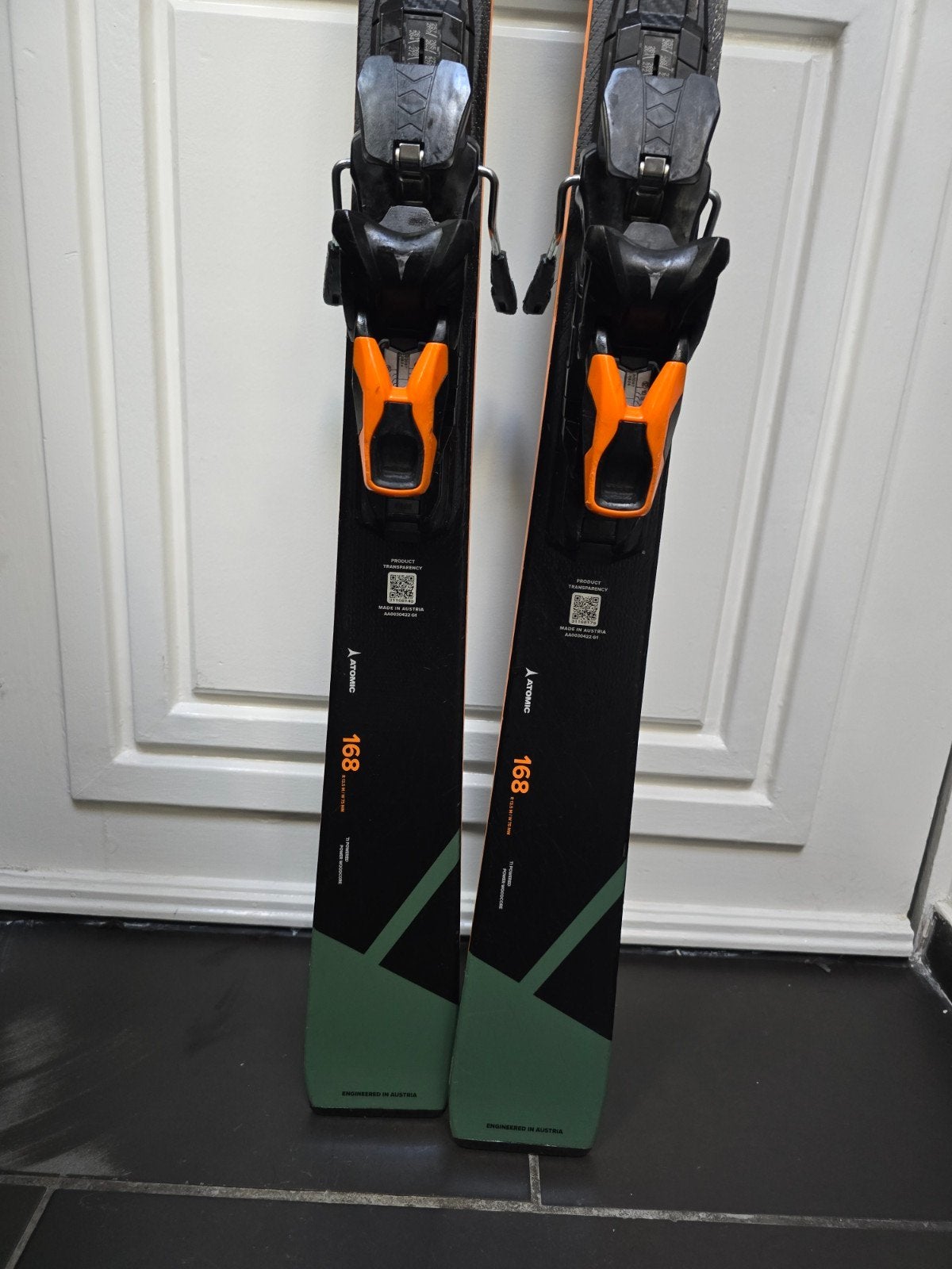 168cm ATOMIC REDSTER Q7 REVOSHOCK 25/26 ALL SNEUW, 160 tot 180 cm, Ophalen of Verzenden, Zo goed als nieuw, Carve