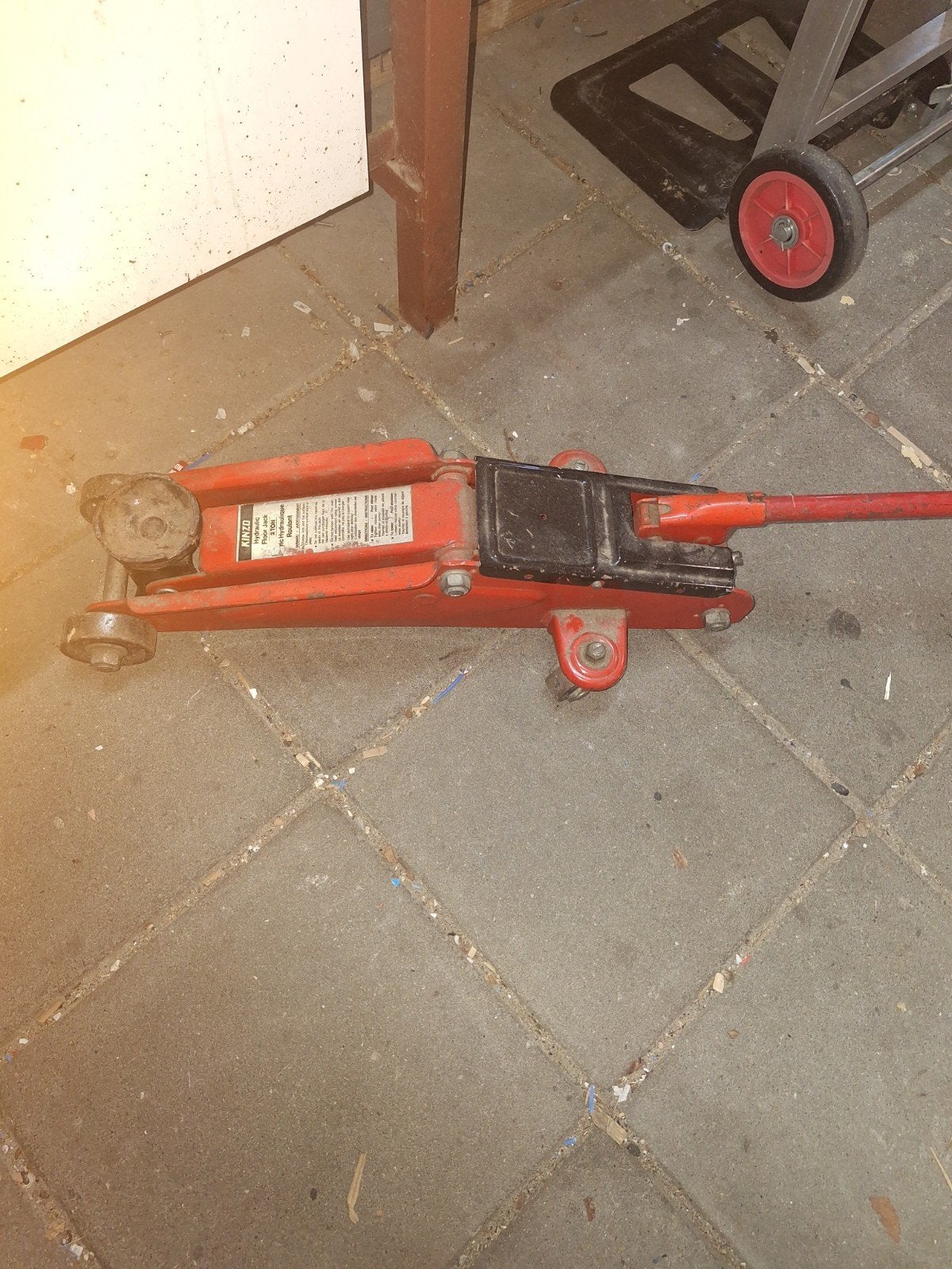 Kinzo Hydraulische Garagekrik 2 Ton, Ophalen, Gebruikt, Hydraulisch, Garagekrik