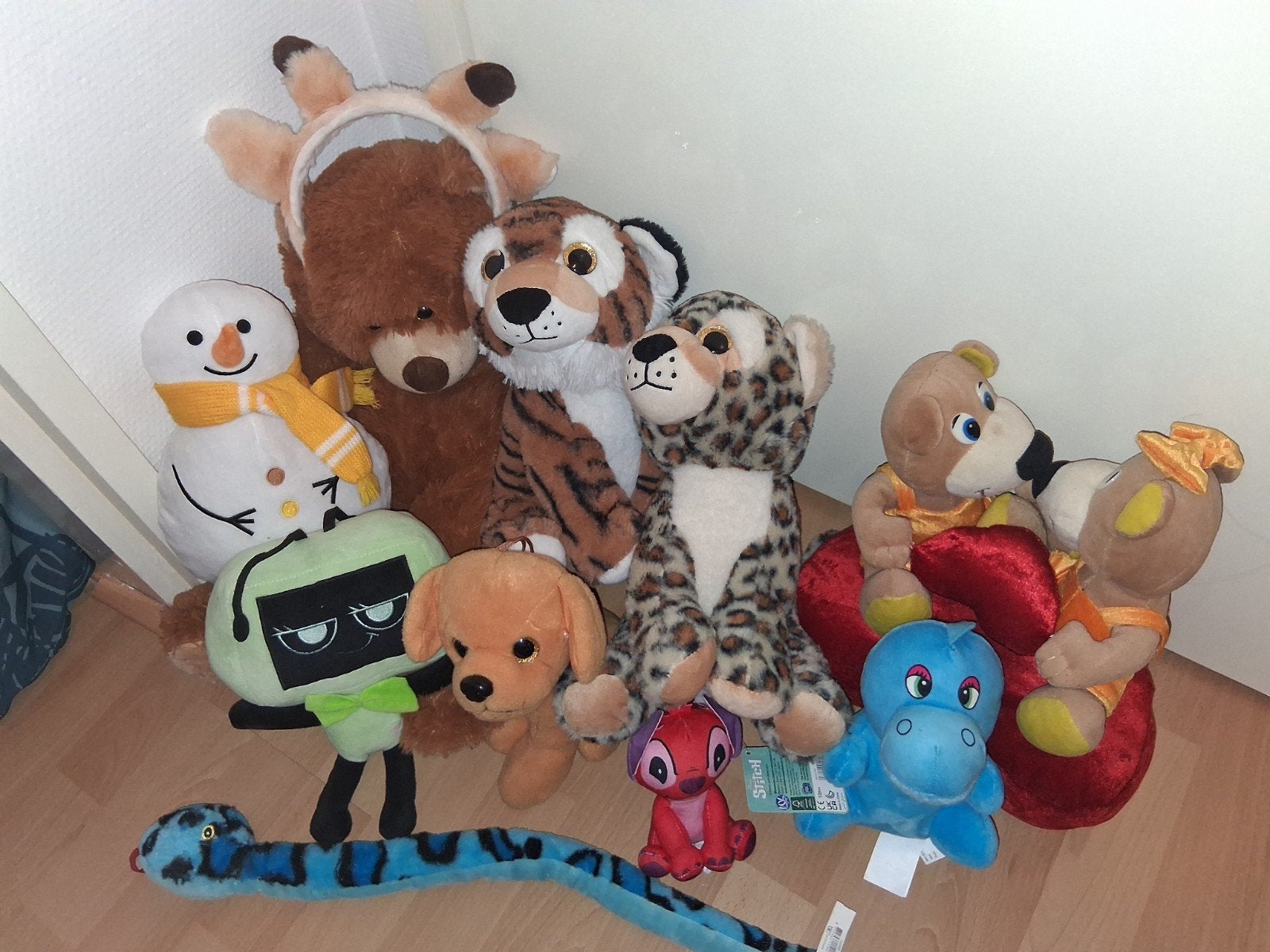 Heleboel knuffels. Eigenlijk nieuw, Ophalen of Verzenden, Overige typen