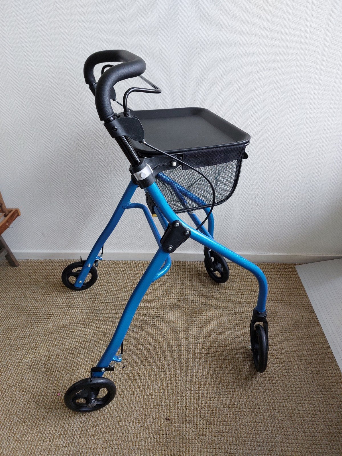 binnen rollator, Ophalen, Opvouwbaar, Zo goed als nieuw