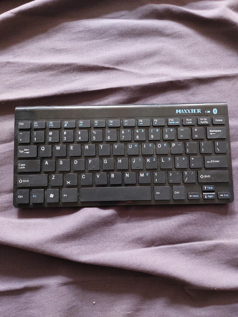 MAXXTER Compact QWERTY Toetsenbord - Gebruikt, MAXXTER, Gebruikt, Ophalen of Verzenden, Qwerty