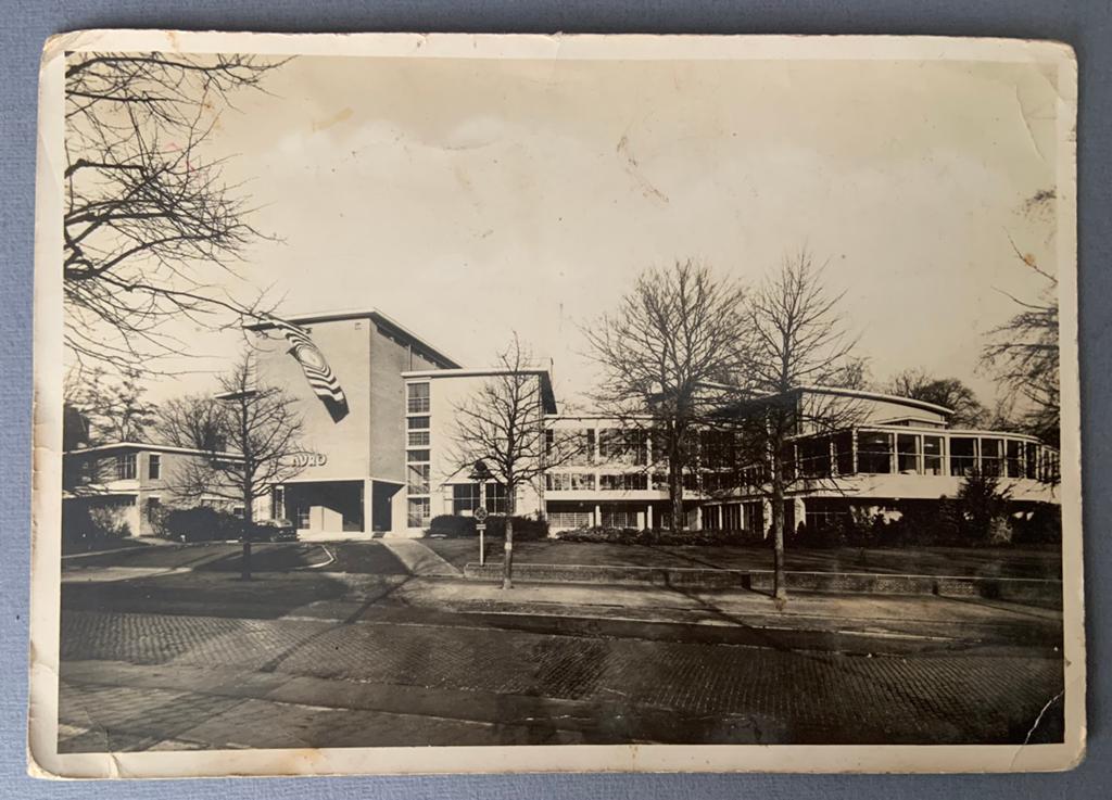 Oude kaart AVRO Studio's Hilversum - 's-Gravelandscheweg, Verzenden, 1940 tot 1960, Ongelopen, Noord-Holland