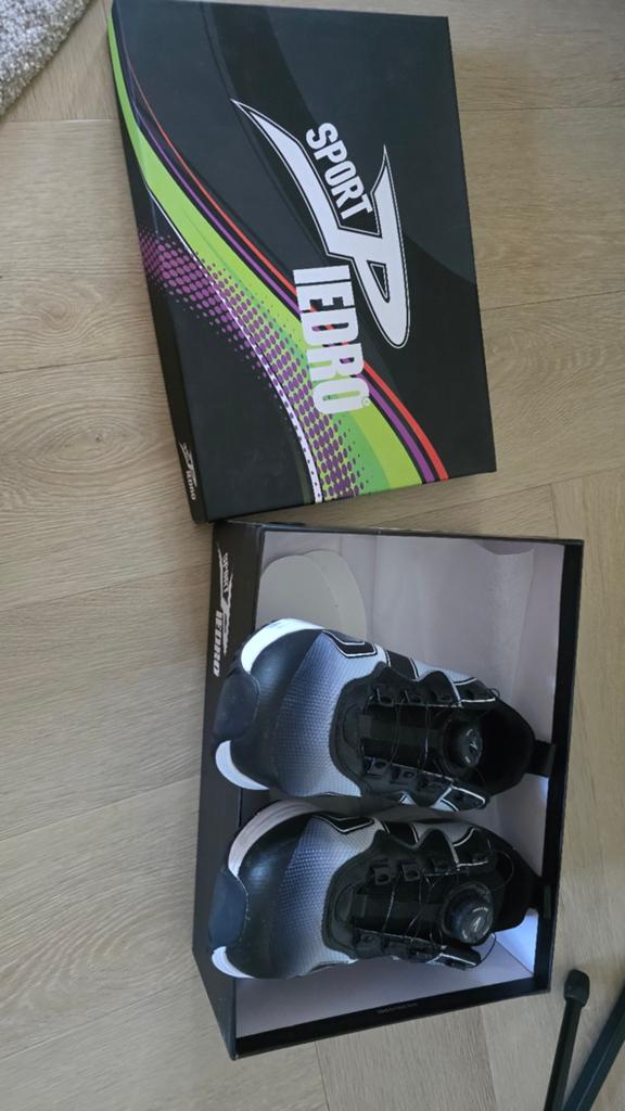 Sport Pierdro zgan met 42, Kleding | Heren, Ophalen of Verzenden, Zo goed als nieuw, Zwart