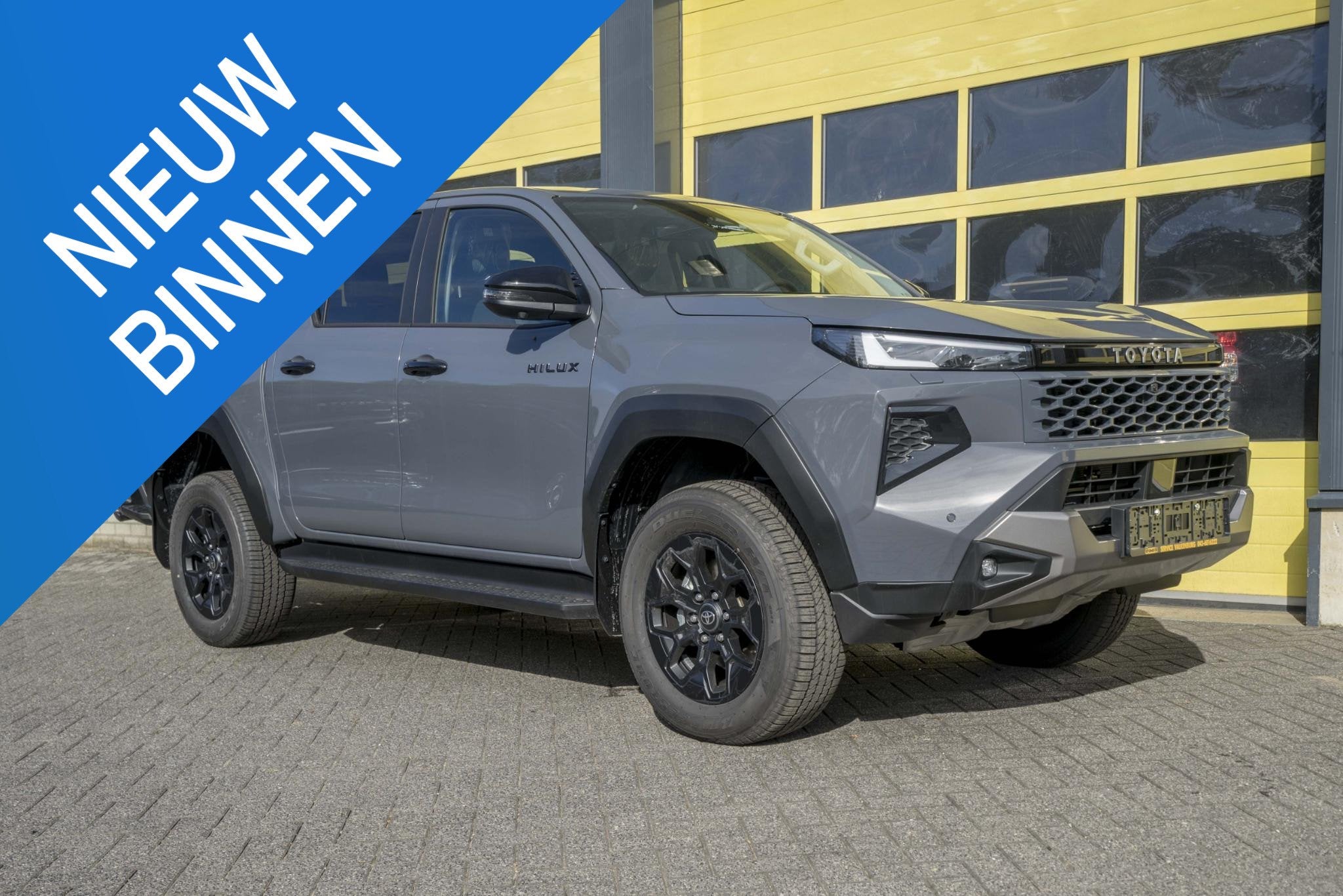 Toyota HiLux 2.8 D-4D Hybrid Invincible JBL Full Options, Auto's, Automaat, Euro 6, 4 cilinders, Diesel