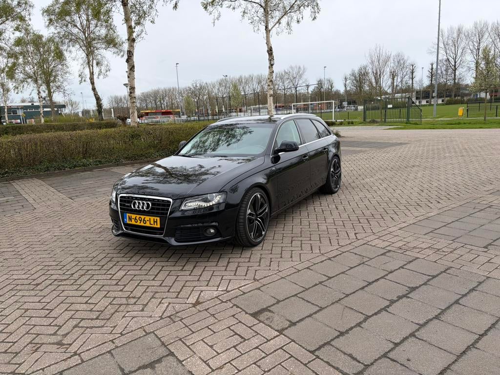 Audi A4 3.2 FSI Quattro Avant Tiptronic 2008 Zwart, Auto's, Automaat, Zwart, A4, Zwart