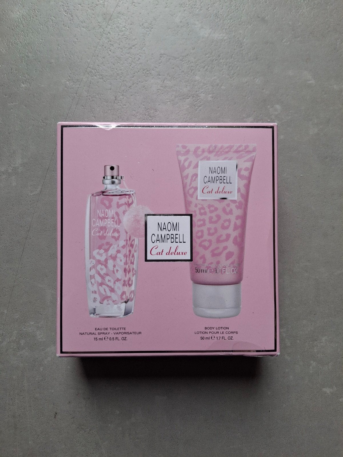 Naomi Campbell Cat Deluxe Eau de Toilette & Body Lotion Set, Ophalen of Verzenden, Nieuw