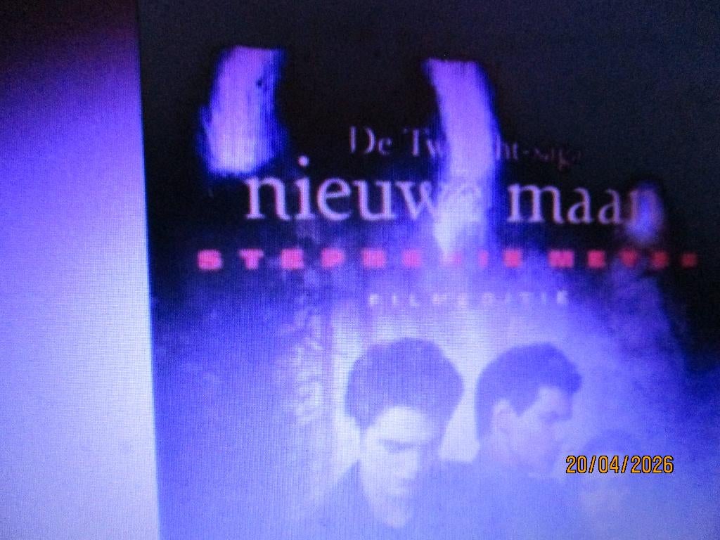nieuwe maan Stephenie Meyer 9789089681768, Boeken, Ophalen of Verzenden, Gelezen