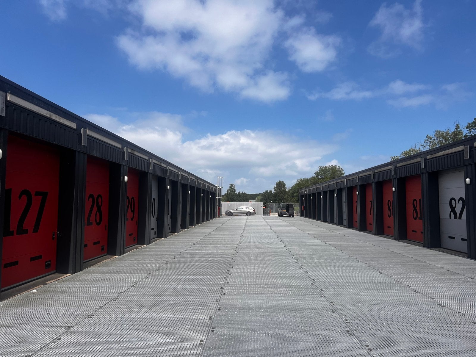 Dubbele garagebox / bedrijfsunit, Almere