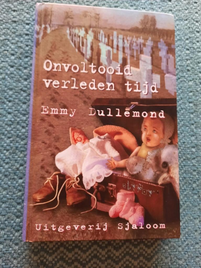 Onvoltooid verleden tijd - Emmy Dullemond (Hardcover), Ophalen of Verzenden, Zo goed als nieuw, Emmy Dullemond, Nederland