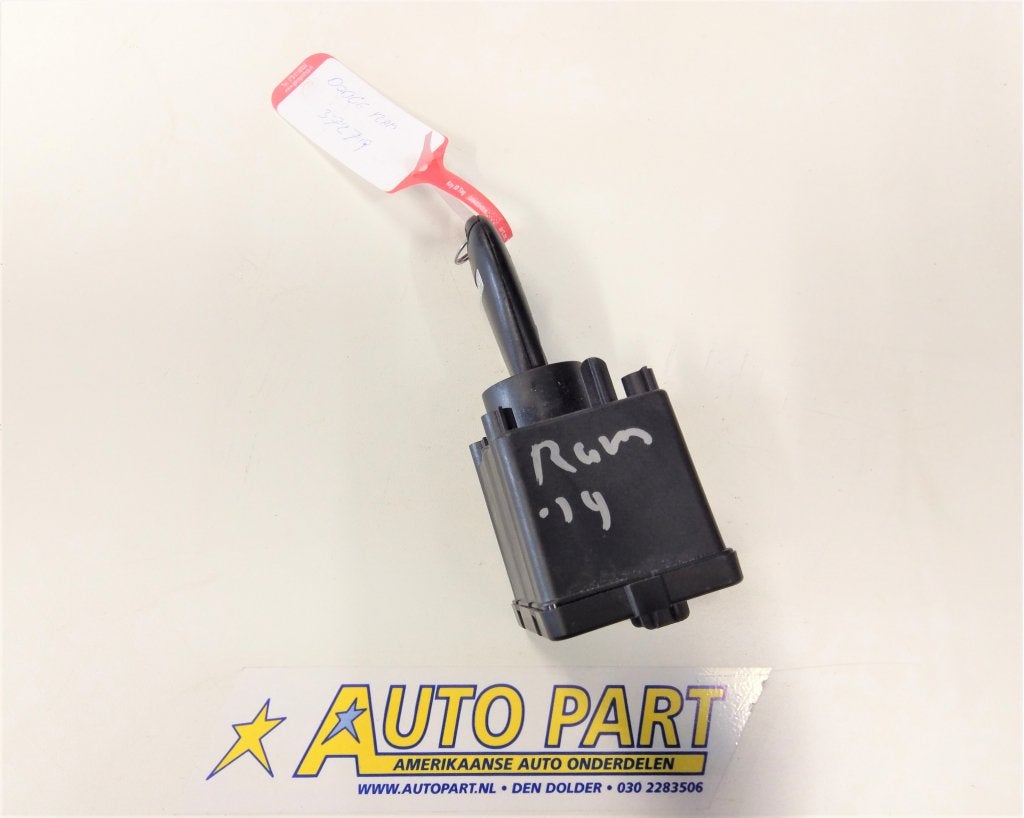 Dodge Ram 1500 2013-2018 contactslot, Gebruikt, PO Box 21-8004 | Auburn Hills, MI 48321-8004, Amerikaanse onderdelen, Ophalen of Verzenden