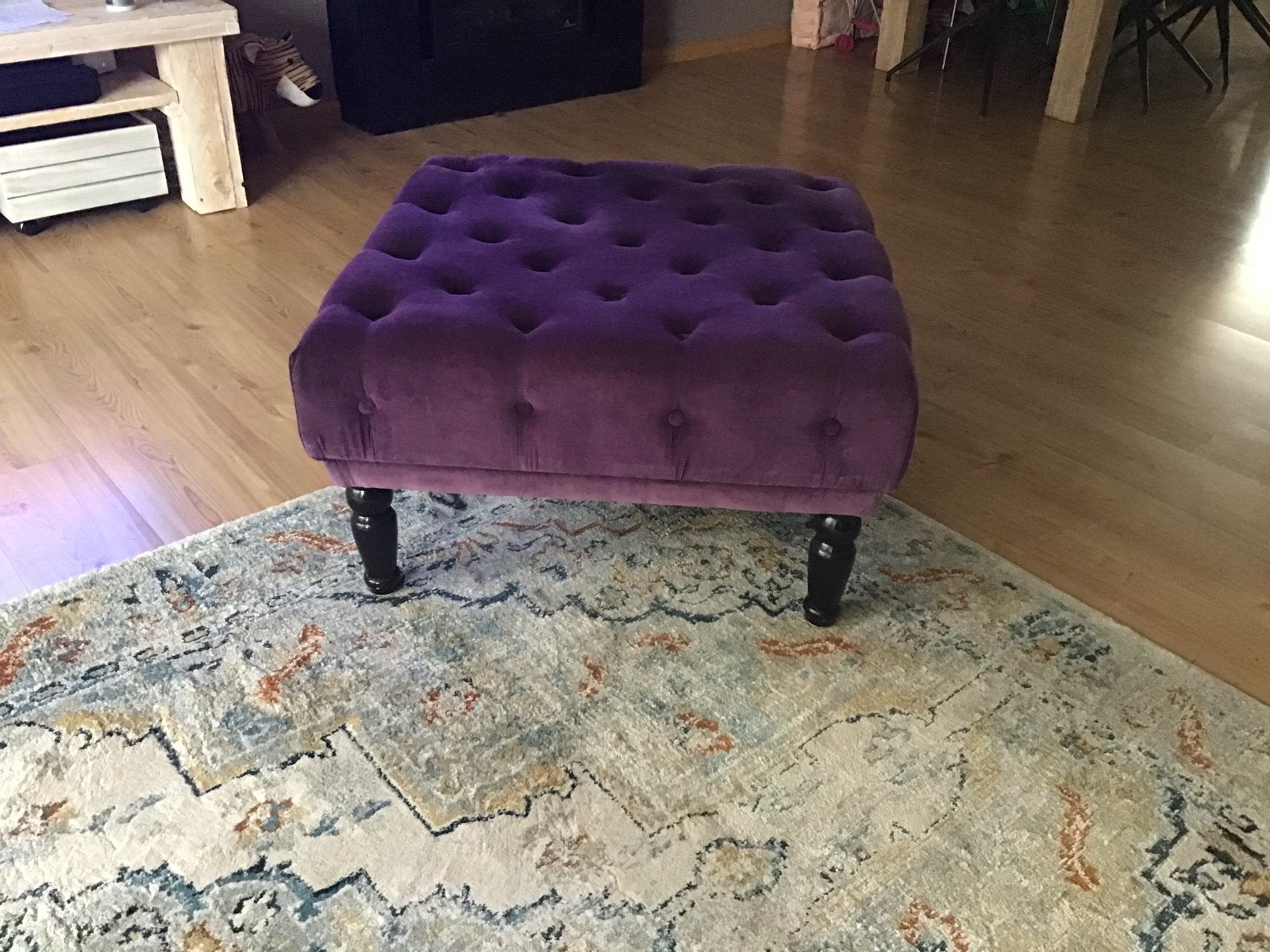 Paarse fluwelen poef - apart en mooi, Ophalen, Gebruikt, Vierkant, Minder dan 50 cm