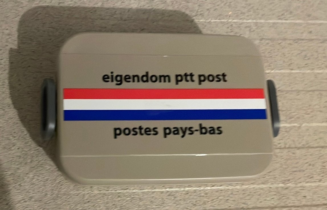 PTT post kunchtrommel box, Ophalen of Verzenden, Zo goed als nieuw, Gebruiksvoorwerp