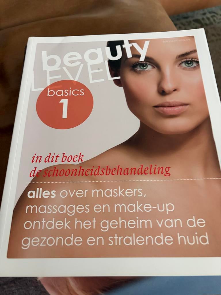 Beauty Level Basics 1 - Schoonheidsspecialist Opleiding, Ophalen of Verzenden, Nieuw, MBO