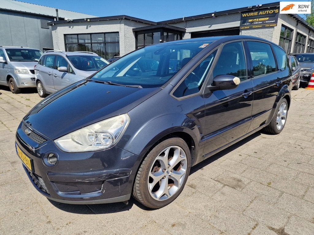 Ford S-Max 2.0-16V / Apk 17-11-2026, Auto's, Ford, Voorwielaandrijving, Gebruikt, Automatische klimaatregeling, 1505 kg