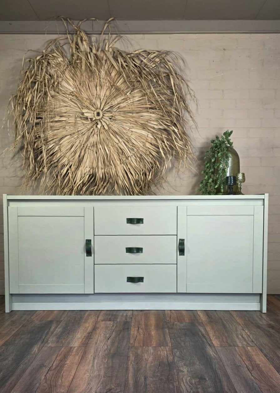 SCHITTEREND DRESSOIR in een moderne JAPANDI/BOHO/IBIZA STYLE, Ophalen, Nieuw, 25 tot 50 cm, 200 cm of meer