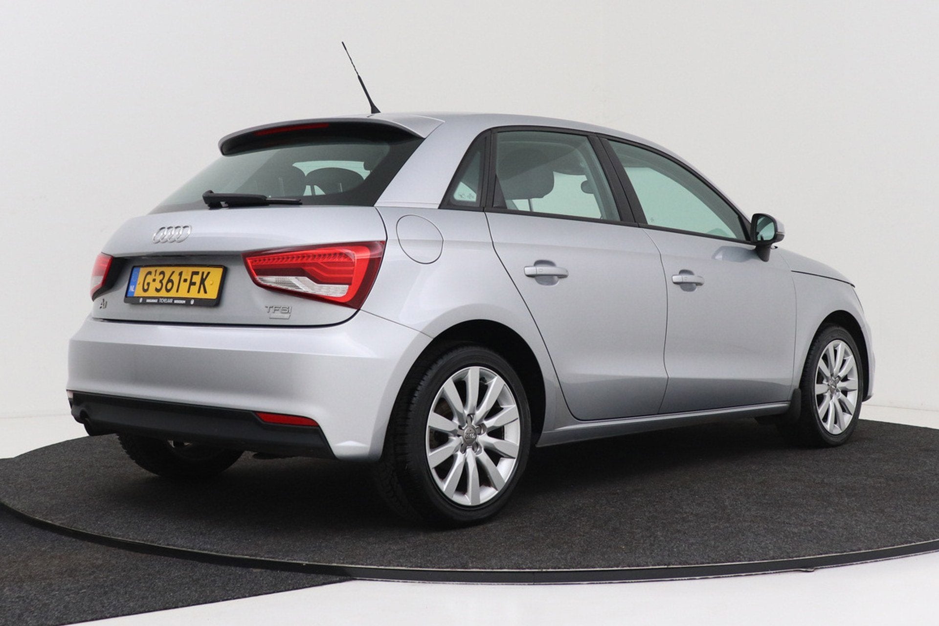 Audi A1 Sportback 1.0 TFSI Sport Pro Line | Navigatie | Clim, Voorwielaandrijving, 95 pk, 4 stoelen, 999 cc