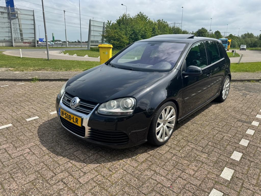Volkswagen Golf R32 3.2 V6 184KW 4M DSG Schuifdak 2007 Zwart, Auto's, Volkswagen, Zwart, 3189 cc, Stoelverwarming, Zwart