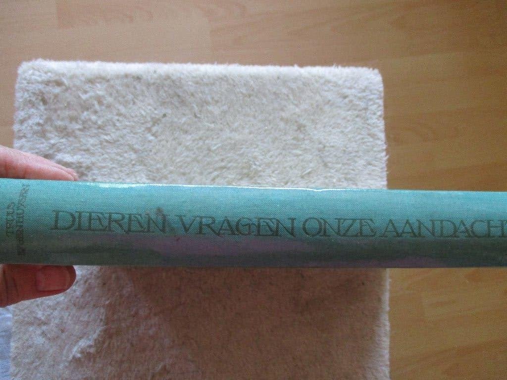 Truus Eygenhuysen "Dieren vragen onze aandacht", Gelezen, Overige diersoorten, Truus Eygenhuysen, Ophalen of Verzenden