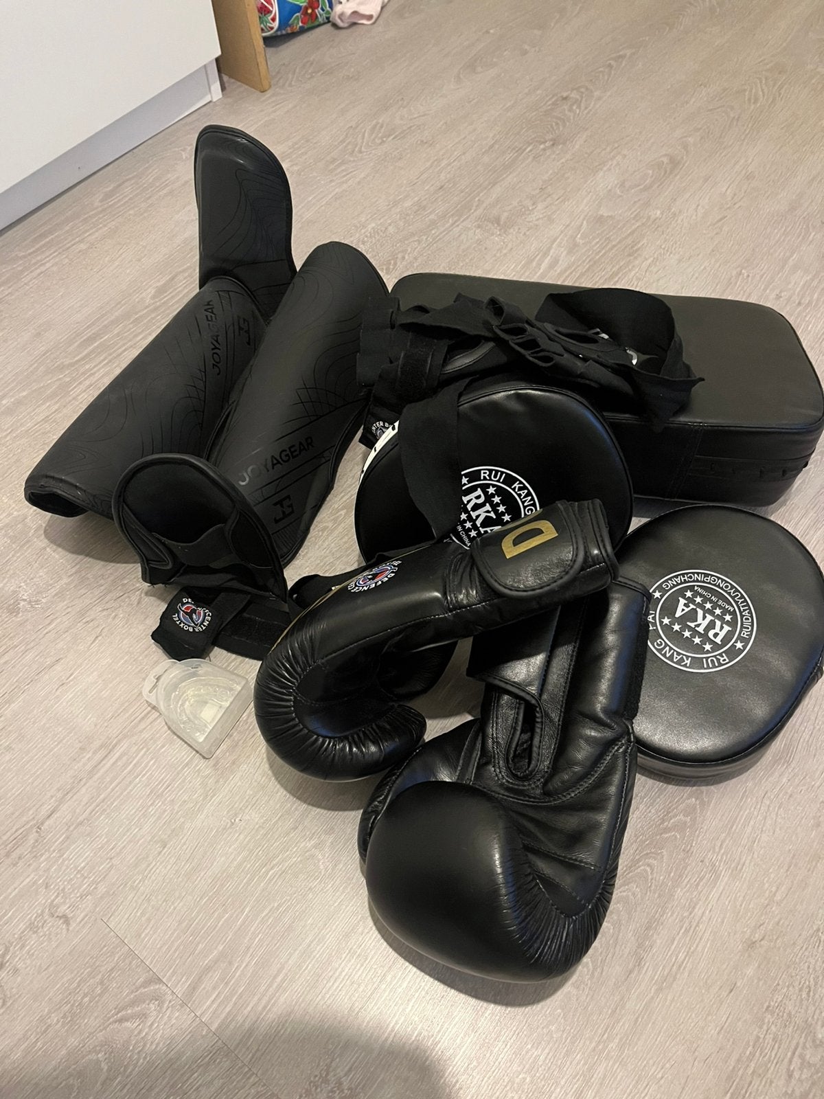 Set boksspullen, Sport en Fitness, Ophalen, Zo goed als nieuw, Bokshandschoenen