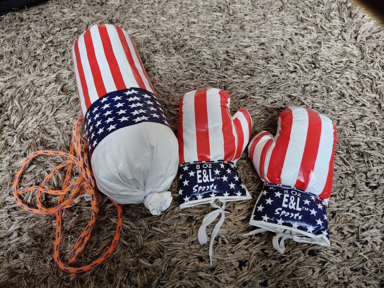 Bokshandschoenen en bokszak voor kinderen, Ophalen of Verzenden, Zo goed als nieuw, Bokszak