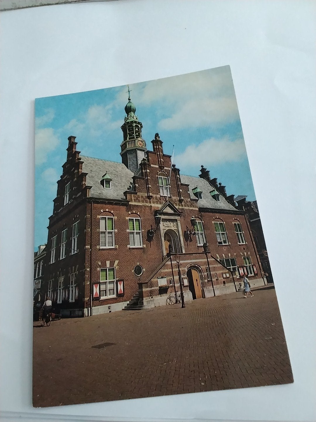 Ansichtkaart Purmerend Raadhuis - Ongelopen, Verzamelen, Ansichtkaarten | Nederland, Ophalen of Verzenden, 1980 tot heden, Ongelopen