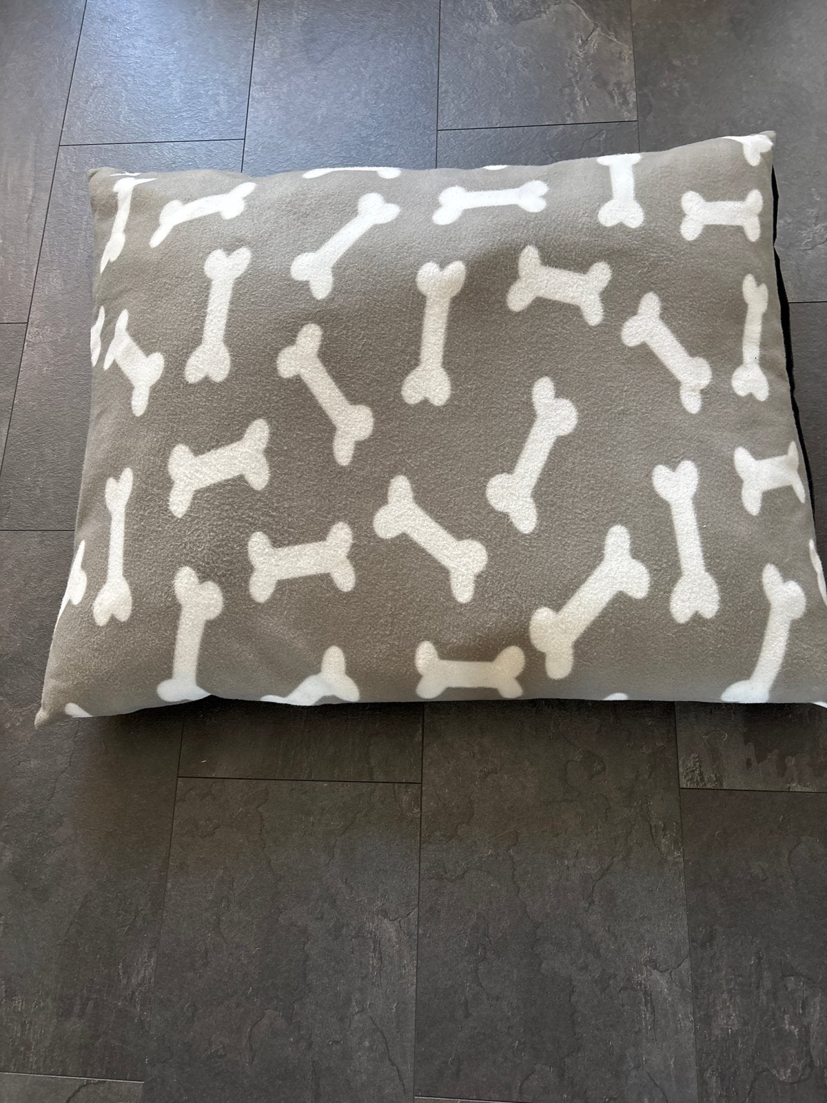 Hondenkussen 90 x 70 cm, Ophalen of Verzenden, Zo goed als nieuw, Polyester