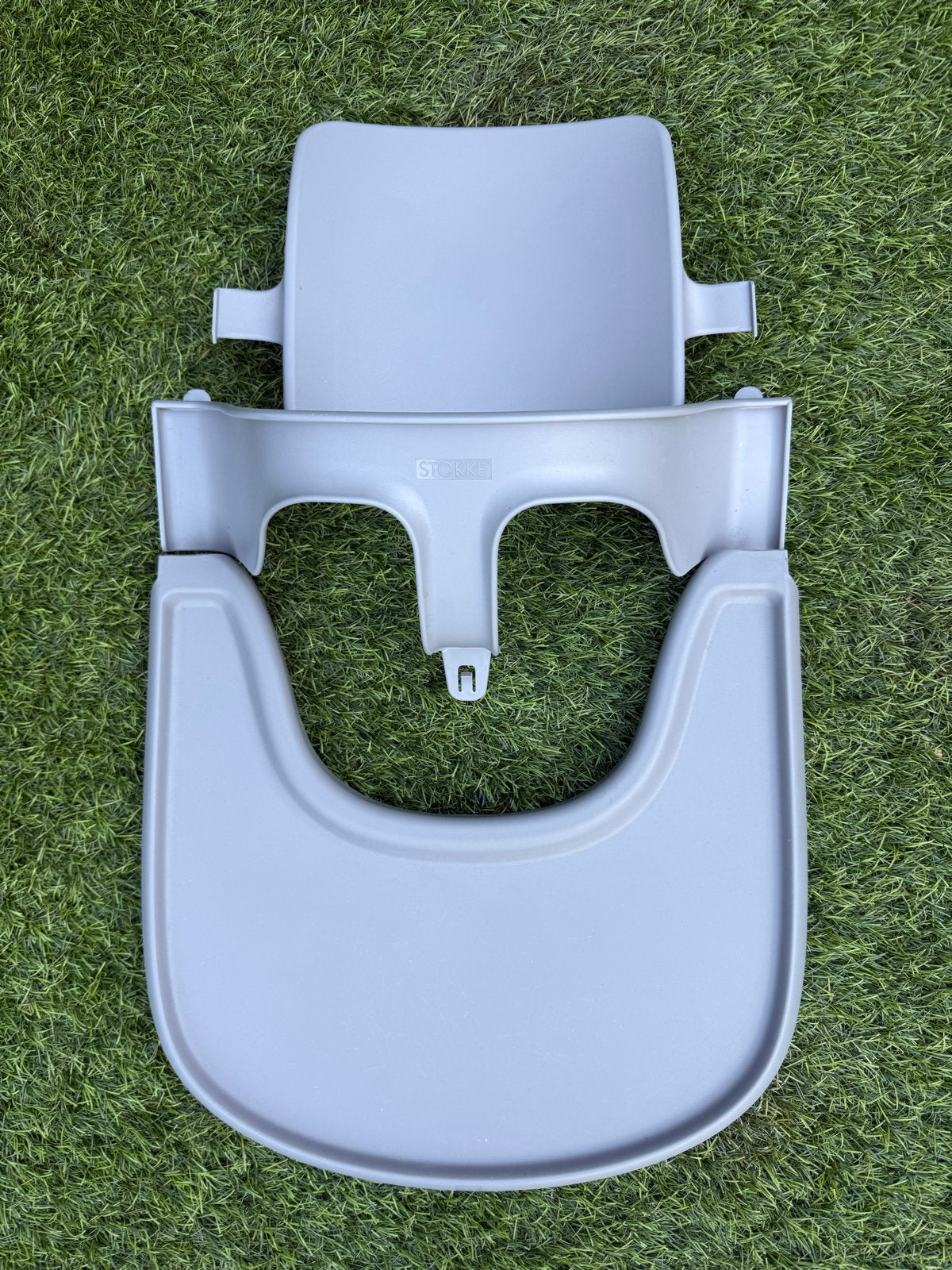 Stokke Tripp Trapp babyset + tray grijs, Kinderen en Baby's, Kinderstoelen, Ophalen of Verzenden, Zo goed als nieuw, Meegroeistoel
