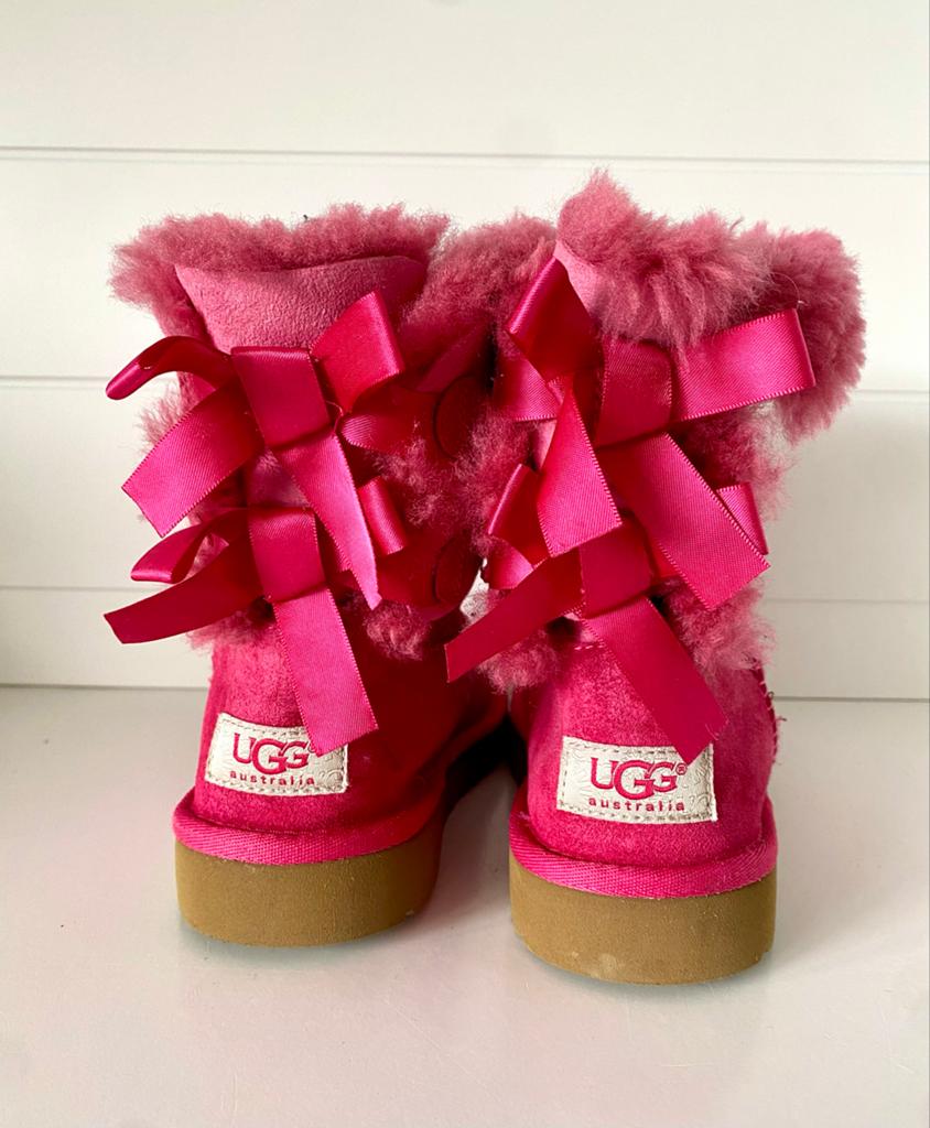 Roze UGG laarzen met strikjes maat 31 uggs, Ophalen of Verzenden, Zo goed als nieuw, Schoenen