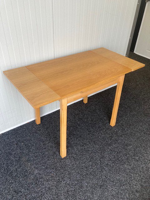 Eenvoudige vintage eettafel jaren 70, Ophalen