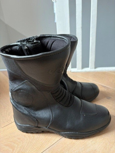 Black motorcycle boots (2 pairs), Ophalen, Dames, J&S, Laarzen