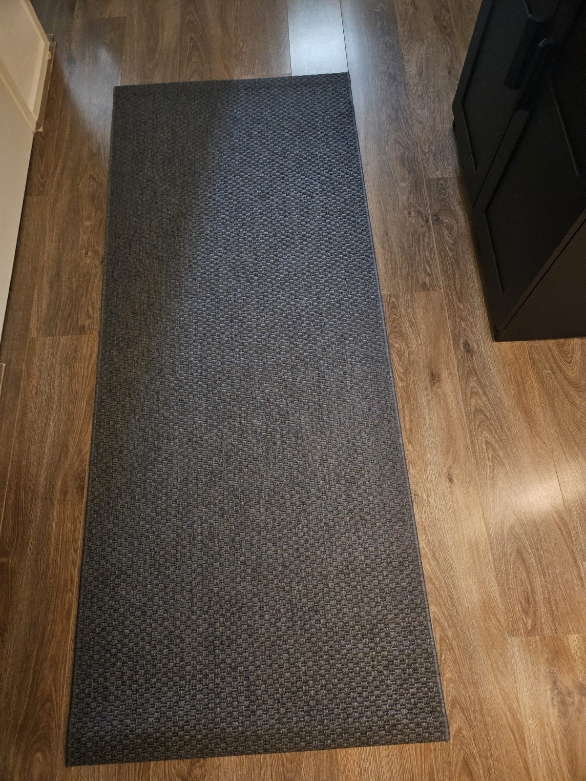 IKEA Morum Glad Geweven Donkergrijs Vloerkleed 80x200cm, Gebruikt, Modern, Geweven, 150 tot 200 cm, Grijs