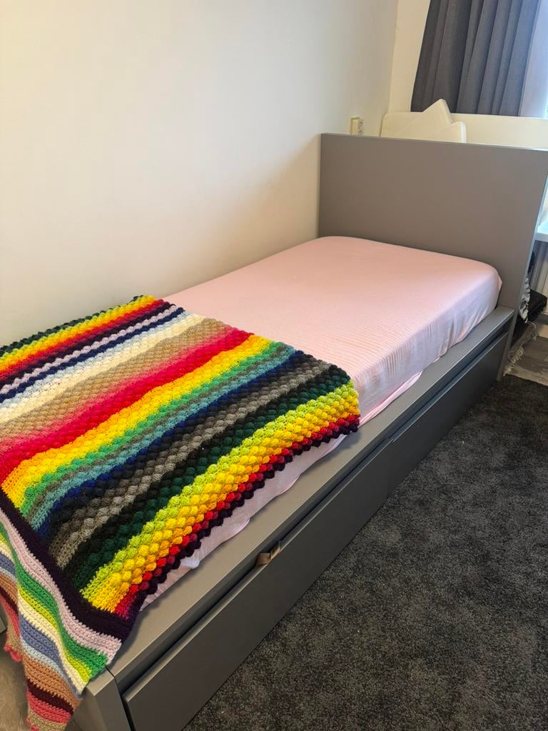 Ikea malm bed, Huis en Inrichting, Ophalen, 90 cm, Eenpersoons, Zo goed als nieuw