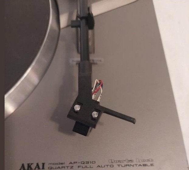 Akai Q310 Full Quartz turntable, Ophalen, Gebruikt, Automatisch, Platenspeler