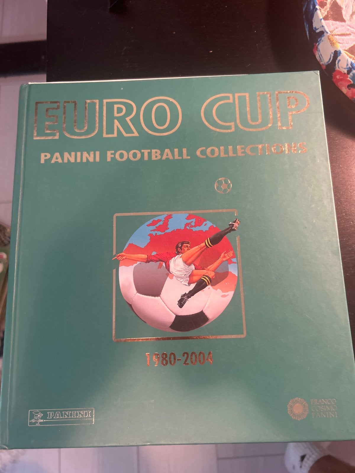 Panini Euro Cup Football Collections 1980-2004 Album, Ophalen of Verzenden, Zo goed als nieuw, Overige sporten, Boek of Tijdschrift
